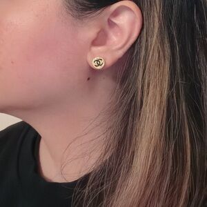 NIB Chanel Hammered Gold Stud Earrings 24C CC Logo